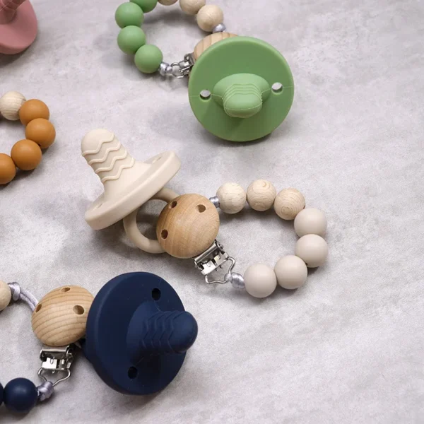 Newborn Fashion Pacifier Feeding Comfort Clip Custom Personalized Baby Wooden Silicone Metal Clip Pacifier Chain - Image 4